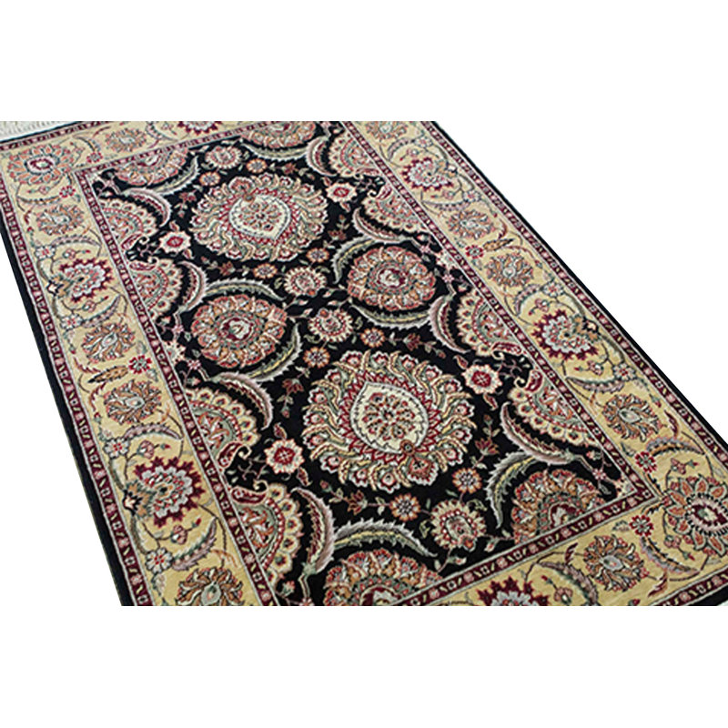 Wool Oriental Area Rug in Black/Brown