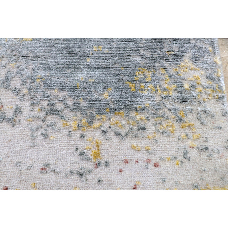 Tapis unique bleu, or et gris de 2 pi 5 po x 9 pi 11 po