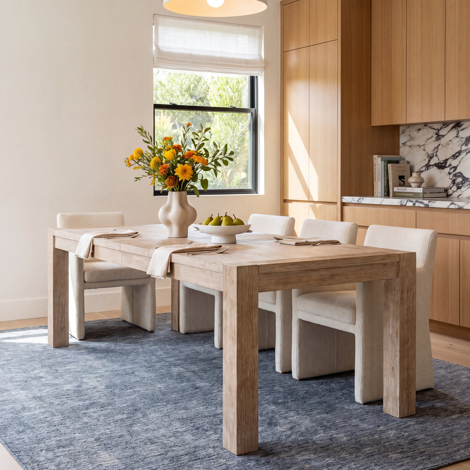 Yifei 71'' Extendable Dining Table