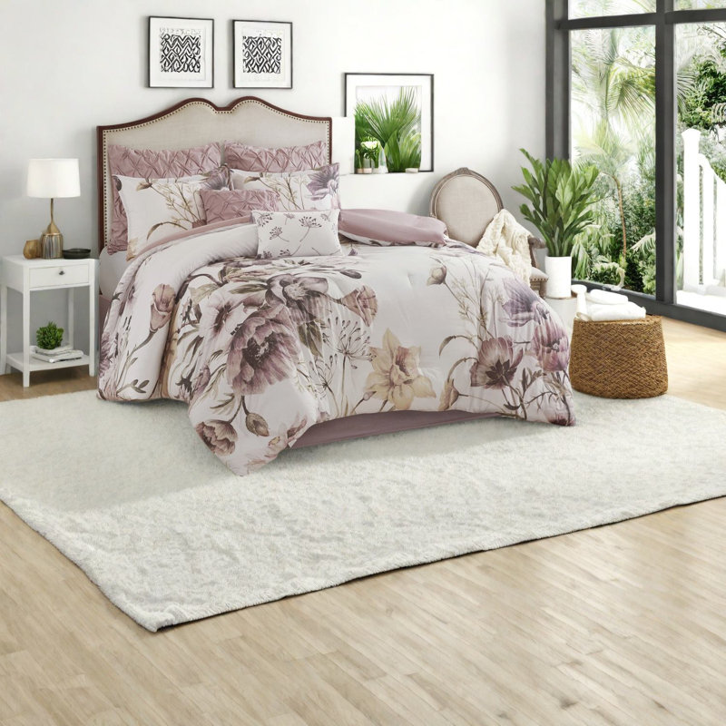 Elegant Blush Bedding Sets, Hypoallergenic Polyester, Bedroom