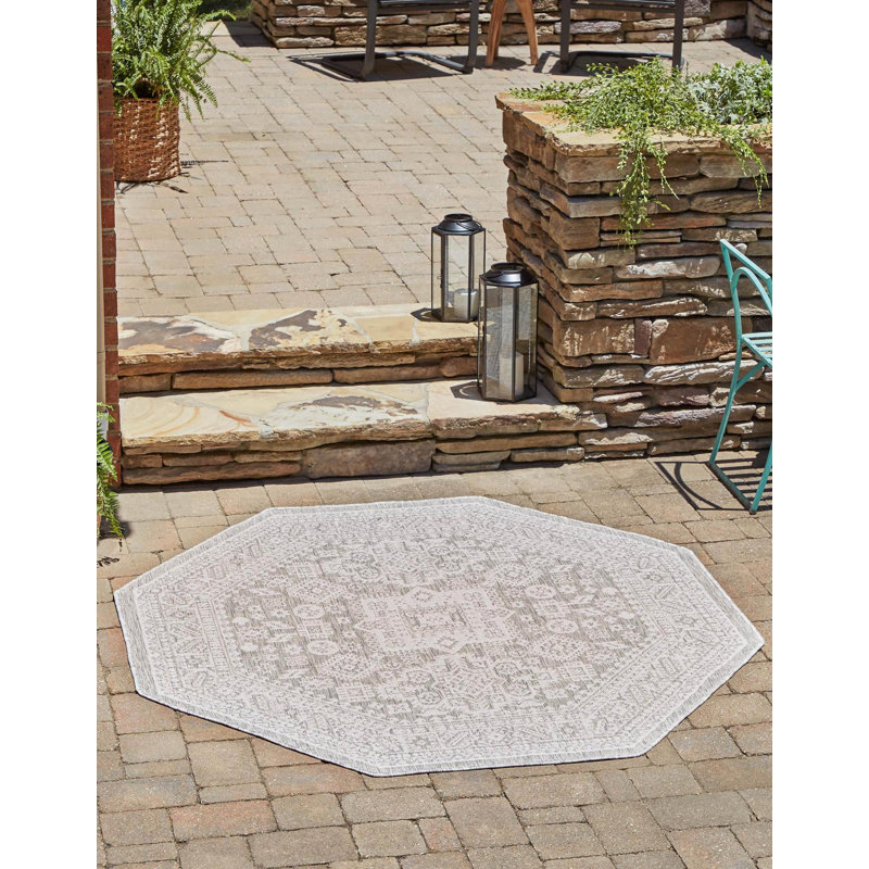 Danera Geometric Indoor / Outdoor Rug, Octagon 7'10" x 7'10"