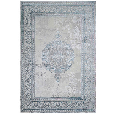 Aniyah Oriental Area Rug