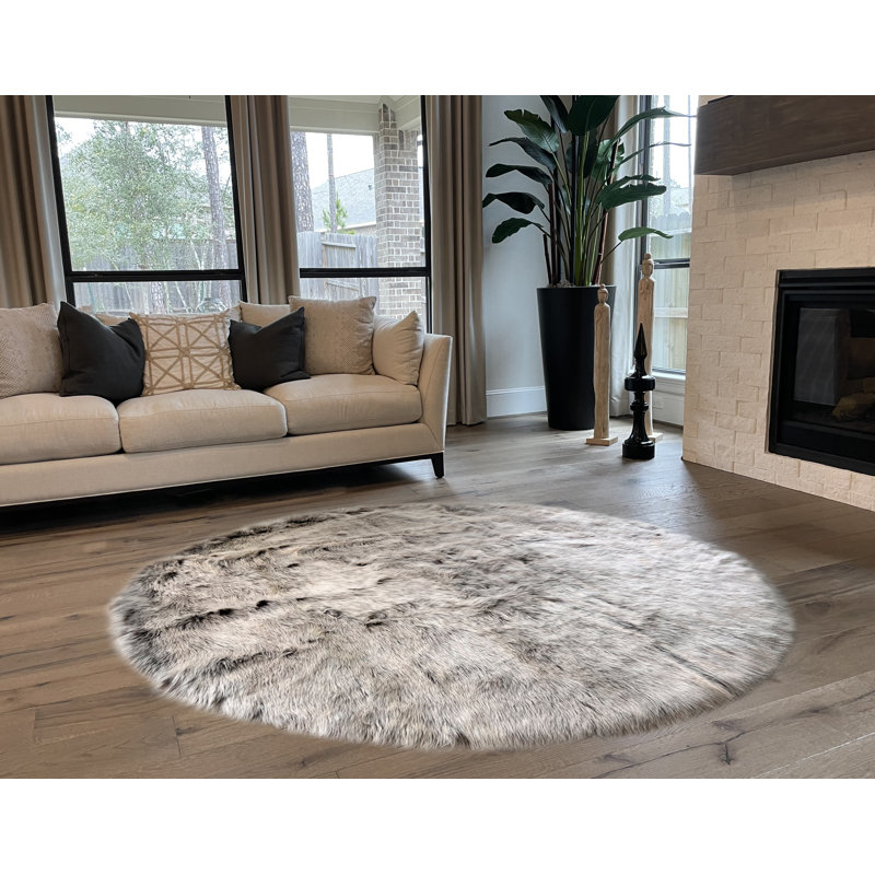 Mar Vista Faux Sheepskin Indoor Rug, Round 11'6"