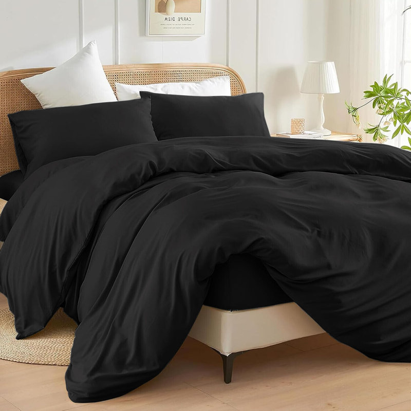 Luxurious 4-Piece Microfiber Duvet Complete Cover Set, Single Duvet Cover Set + 2 Additional Pieces, Black