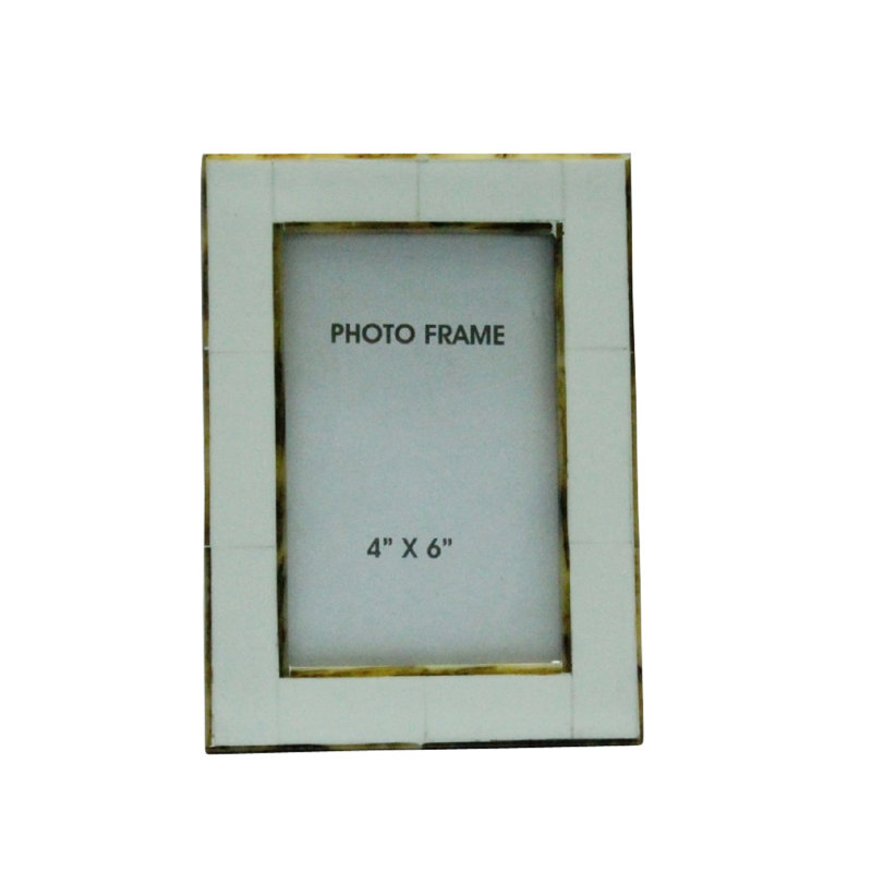 Cadre photo simple en résine mate Dacey en blanc / or, 4 po x 6 po