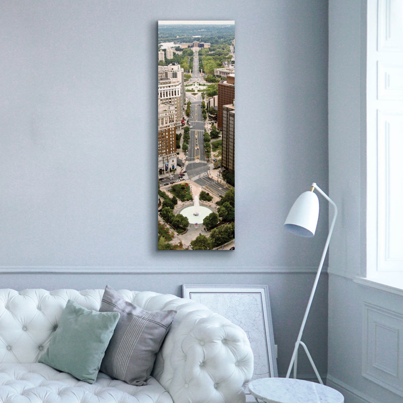  «Benjamin Franklin Parkway» par Erin Clark, art mural sur toile, 20 po x 60 po