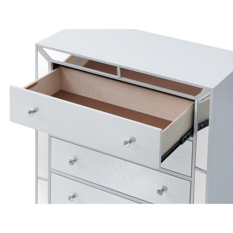 Elegant White 5-Drawer Glam Dresser with Dovetail Construction