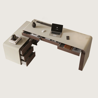 Bureau en bois manufacturé en L beige et brun noisette avec 6 tiroirs