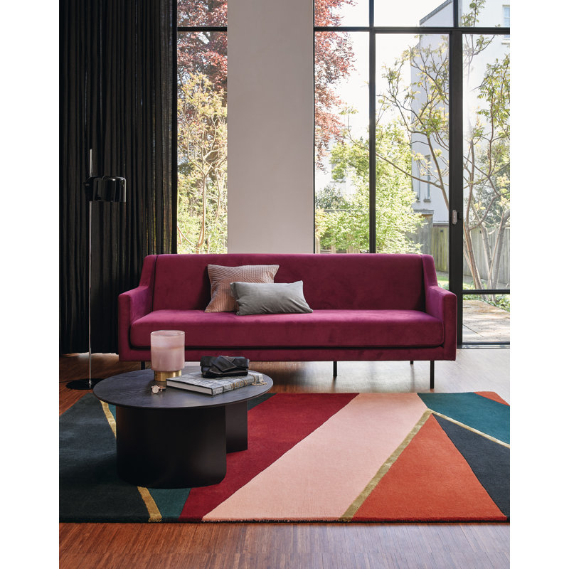Hand Tufted Area Rug in Red/Blue, Round 4'11"