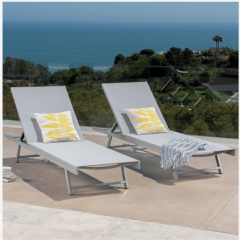 SALTON CHAISE LOUNGE