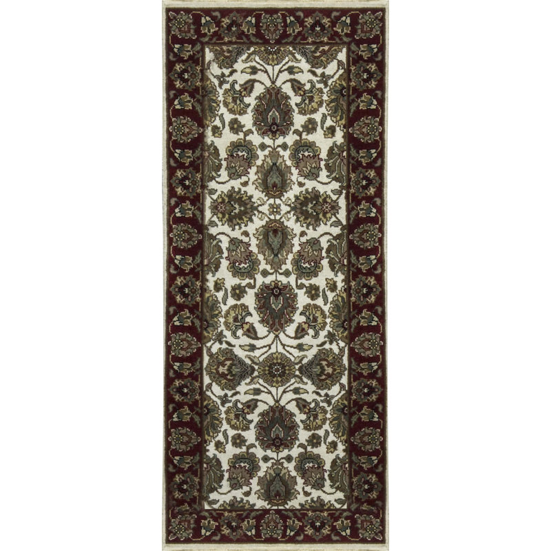 Wool Oriental Area Rug in Ivory/Plum/Dark Green