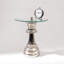 Grande table d'appoint décorative en nickel à finition piédestal avec plateau en verre - 18 x 18 x 21 po - Table d'appoint unique