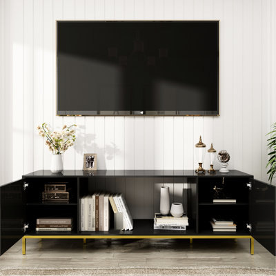 Meuble télé robuste de 70 po, meuble multimédia noir avec rangement pour armoire, tablettes ouvertes, poignées triangulaires et espace pour foyer électrique d'appoint moderne en nid d'abeille