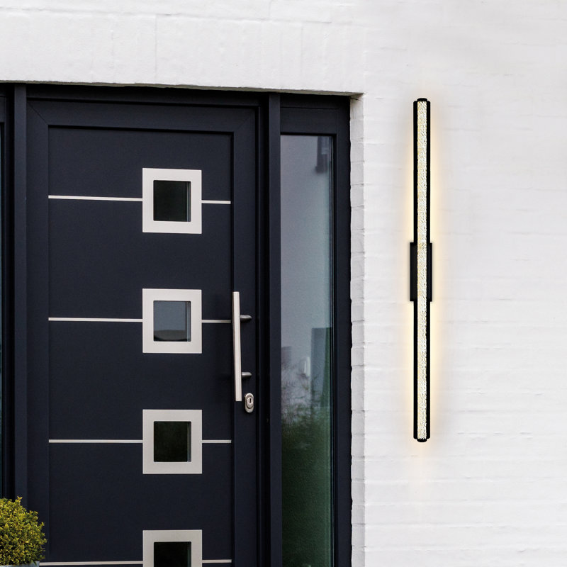 Harmke Steel LED Wall Light