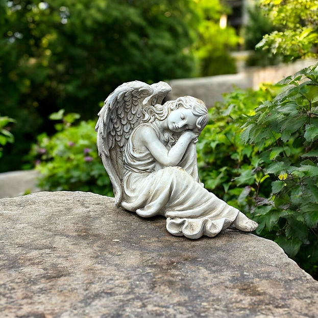 Water Resistant Polyresin Garden Statue