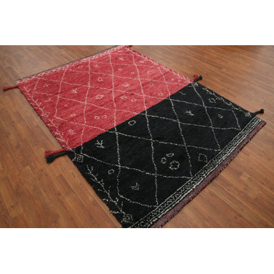 Handmade Moroccan Room Size Area Rug 5x8