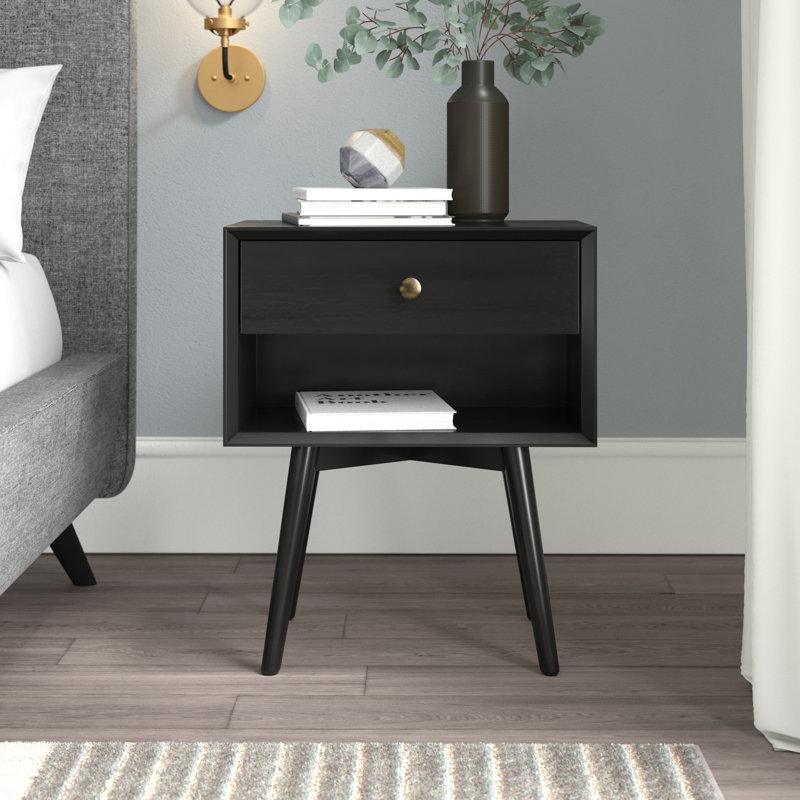 Tables de chevet Akshan Mid-Century Modern, Pin naturel