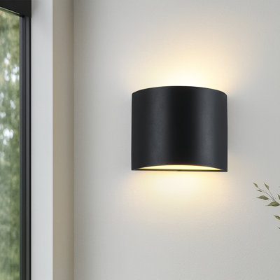 7-in Damp Rated Black Led Wall Sconce Light