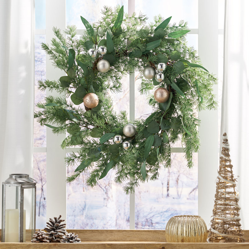 Cragin Polyester Wreath