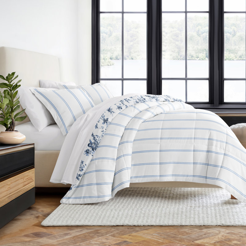 Blue Floral Reversible Down Alternative Comforter Set, Full