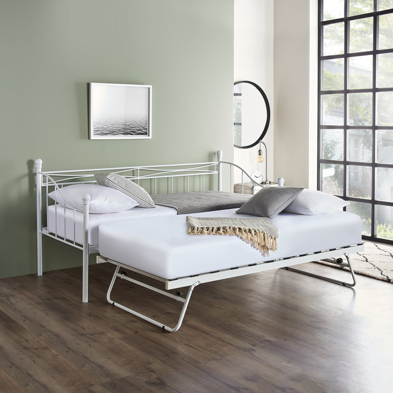 Lara Iron Daybed with Trundle Bed, White
