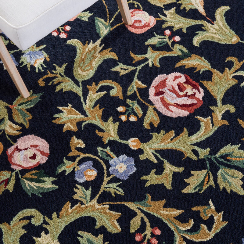 Hollander Hand-Hooked Wool Black Area Rug, Rectangle 1'8" x 2'6"