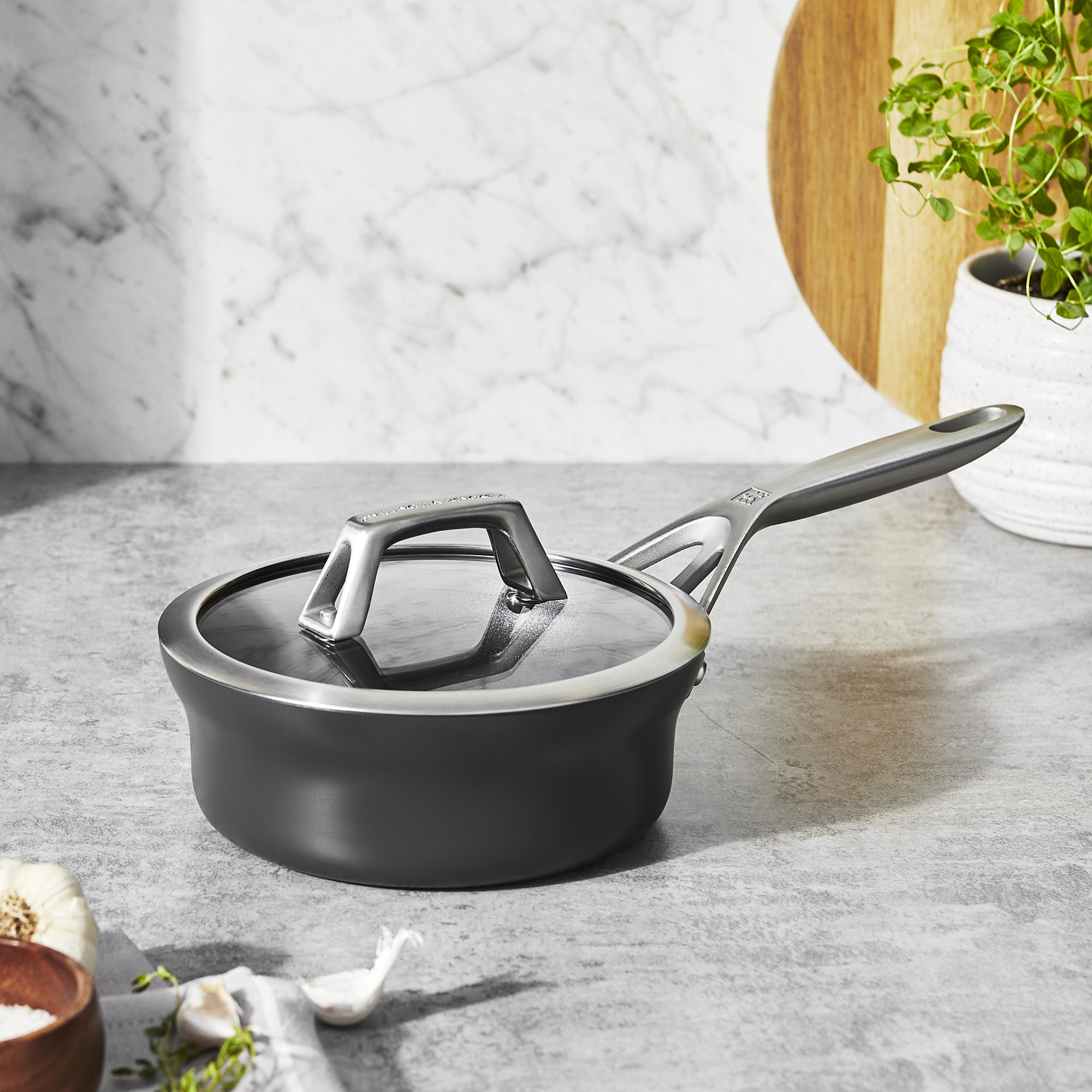 ZWILLING Motion Hard Anodized Aluminum Nonstick Sauce Pan with Lid, 1.5 qt.