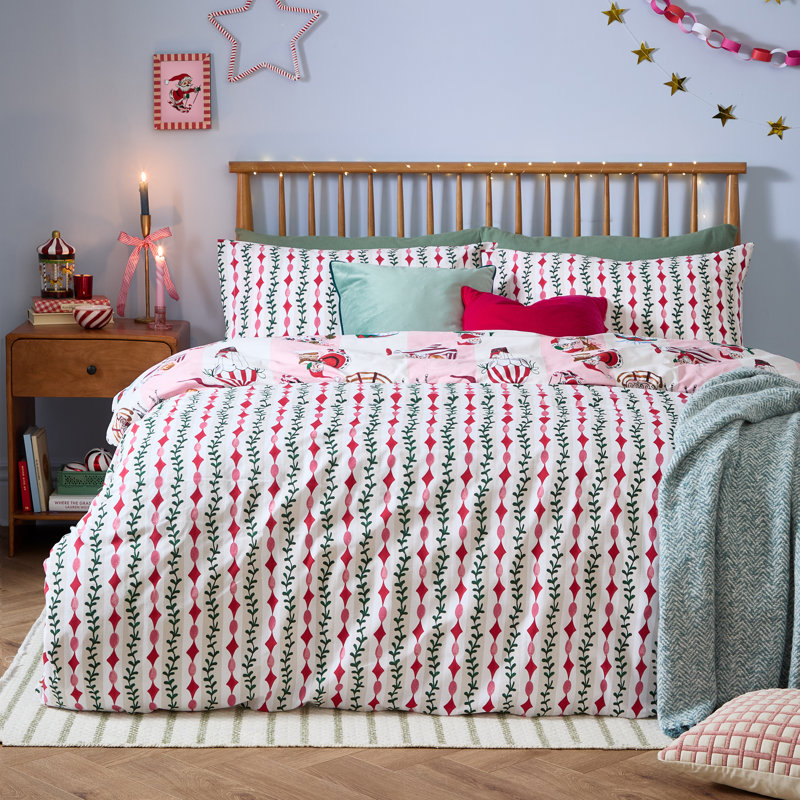 Passport To The North Pole Striped Duvet Cover Set, King Duvet Cover + 2 Standard Pillowcases