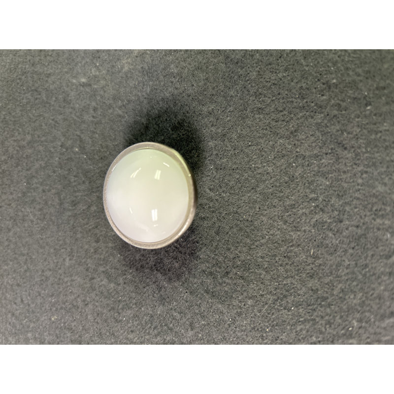 (Paquet de 5) Poignée blanche de 1-3 / 8 po avec nickel satiné (085-03-3786)
