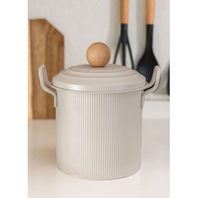 Durable Storage Box, 9.1 x 6.7 x 9.4 inches, Beige | 100% Galvanized Steel, Rust-Resistant | Ideal for Organizing Home & Office Supplies, Non-Microwave Safe, Non-Dishwasher Safe, Versatile & Stylish Design