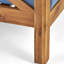 Fauteuil en bois, style moderne du milieu du siècle, siège, dossier et coussins en tissu imperméable. Housse de siège imperméable.