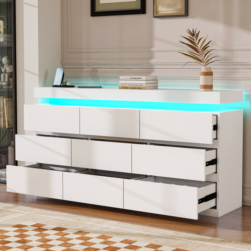 Commode 9 tiroirs avec lumières DEL et plaque de charge, Blanc