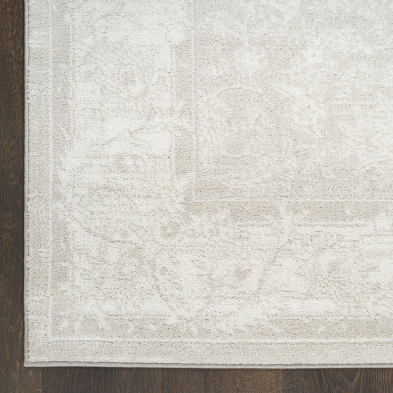 Lafever 5'3" x 7' Light Grey Vintage Indoor Rug, Rectangle 5'3" x 7'