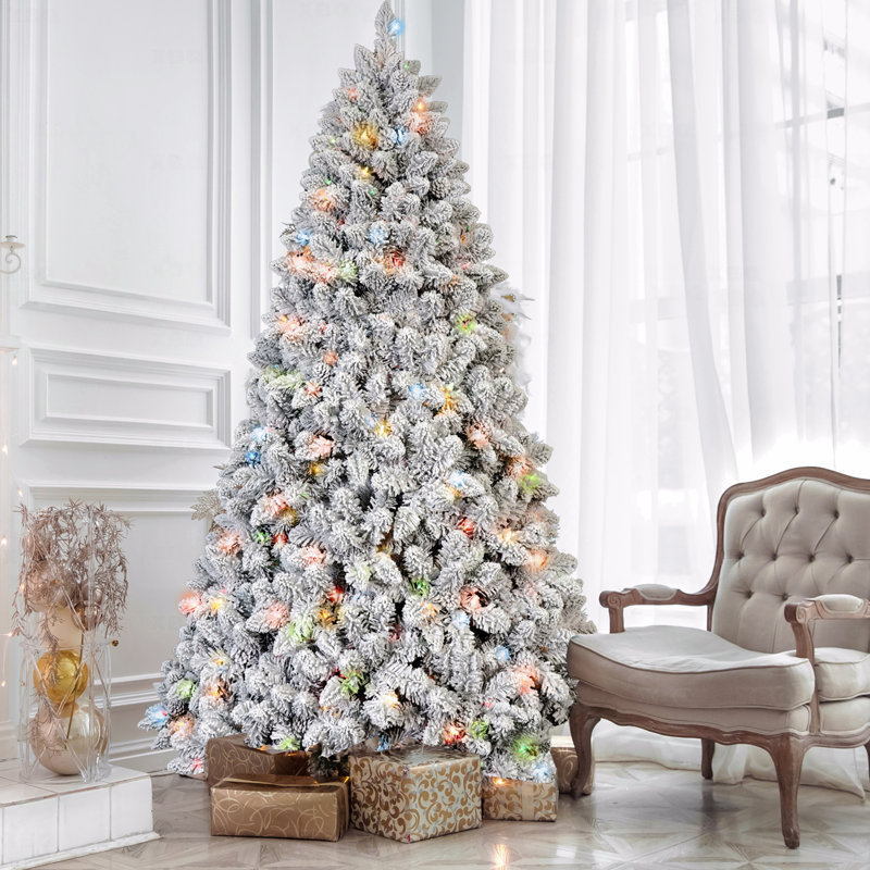 Arbre de Noël artificiel enneigé 6 pi, 350 lumières colorées UL, 36 pommes de pin naturelles, 888 pointes en PVC enneigées, branches articulées, base en métal stable