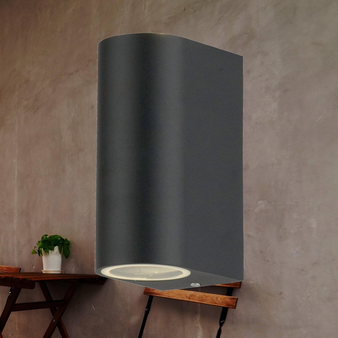 Rodrick Outdoor Flush Mount