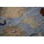Tapis bleu à motif végétal
