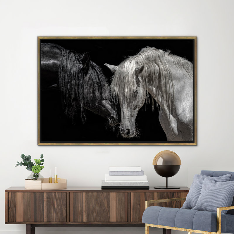 Cheval, reproduction d'art sur toile, H 30 po x l 41 po, Reproduction encadrée sans passe-partout, Doré