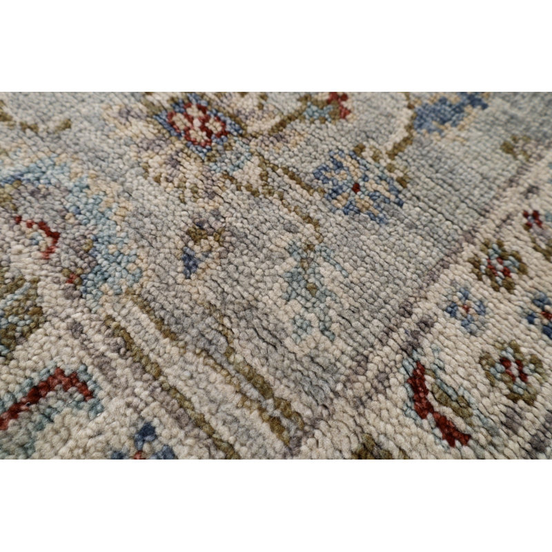 Oriental Area Rug in Gray