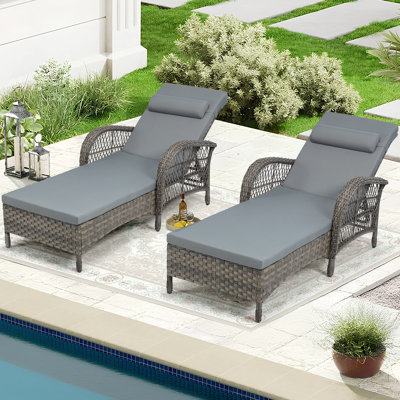 Outdoor Wicker Chaise Lounge Chair Set Of 2, All-weather Pe Rattan Cushioned Patio Lounger Chairs, 6-position Adjustable Outside Pool Sunbathing Recliner With Armrest & Pillow, Gray