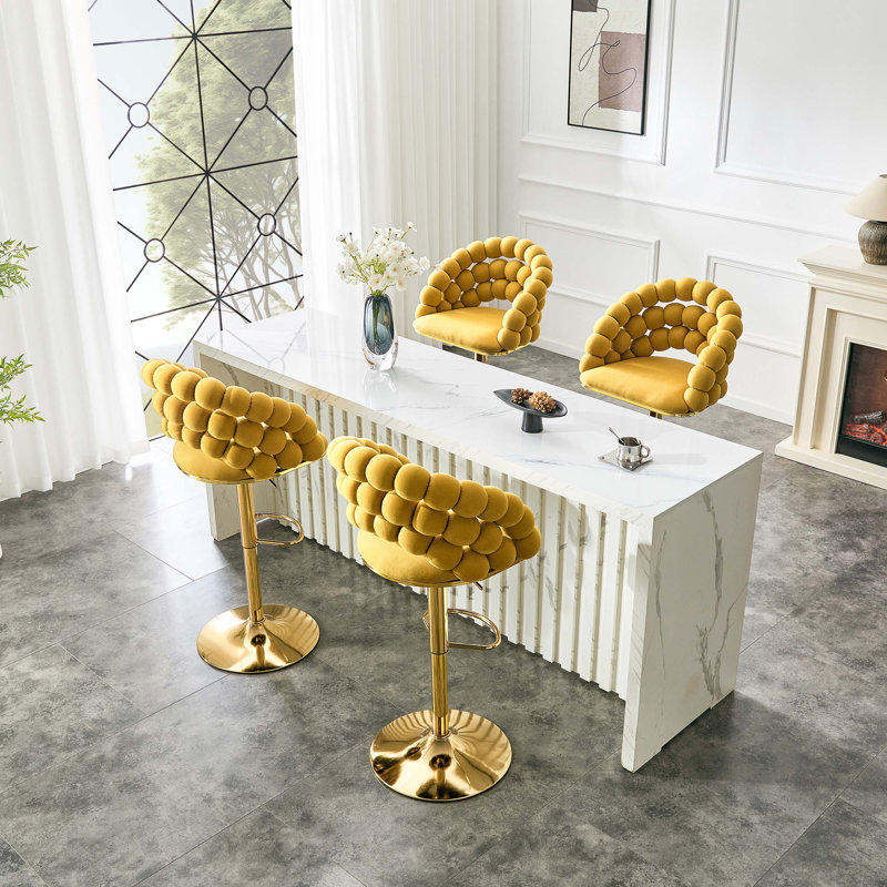 Tabouret de bar pivotant en velours de luxe avec dossier à bulles et structure en métal doré pour îlot de cuisine moderne