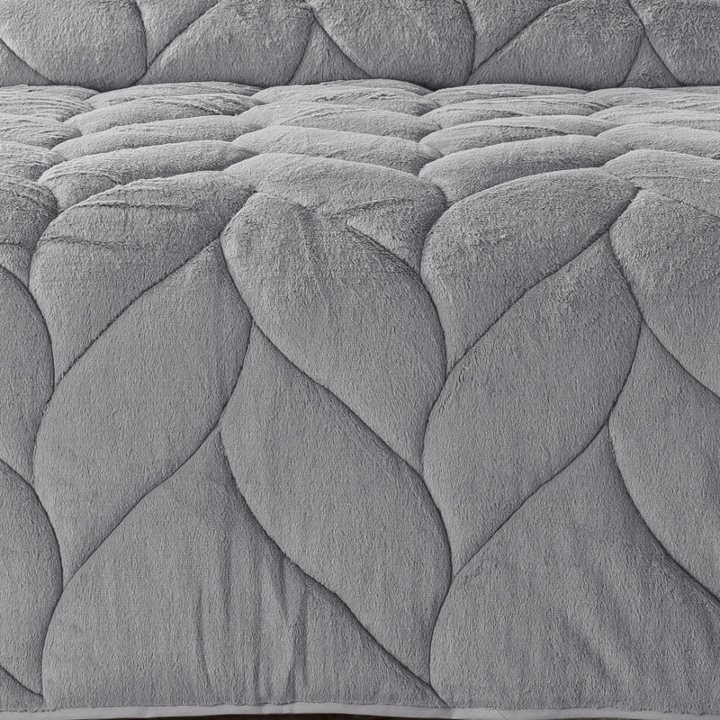 All Season Down Alternative Comforter, Queen