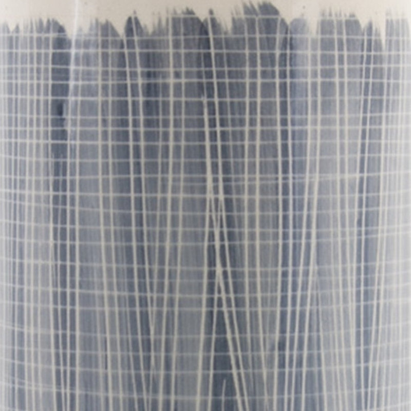 Vase de plancher en terre cuite à motif géométrique bleu et blanc
