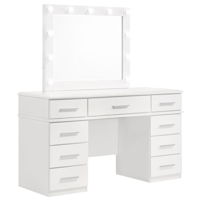 Kashanna Vanity