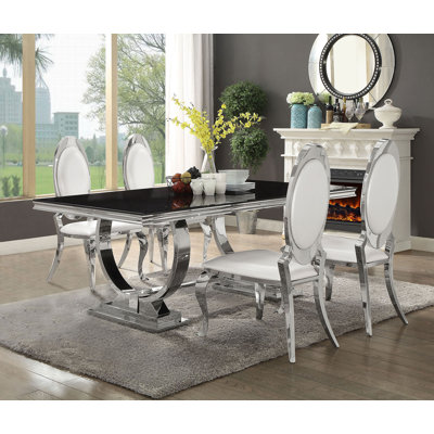 Westhampton Dining Set