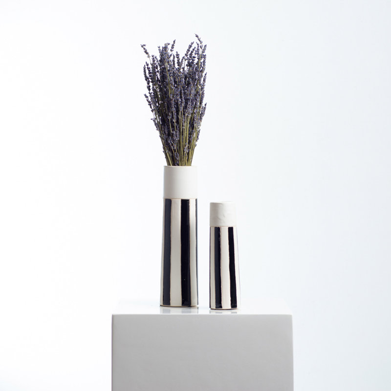 Arrangement floral lavande dans un vase, H 11,2 po x l 3,25 po x P 3,25 po