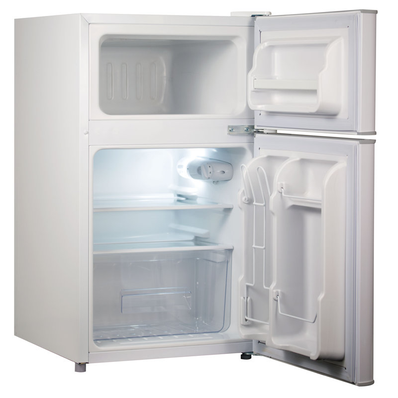 BCRK Series Black + Decker 3.1 cu. ft. Freestanding Mini Fridge with Freezer, White