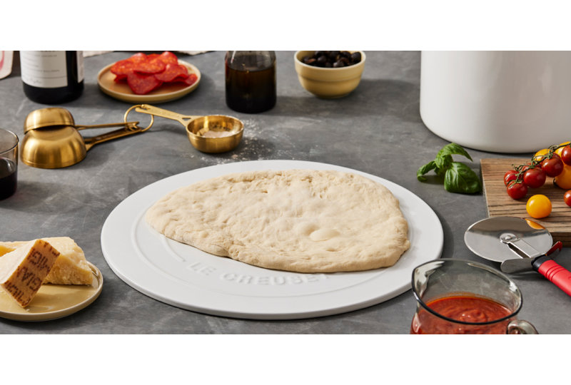 Le Creuset Stoneware Round Pizza Stone, 15", Sea Salt