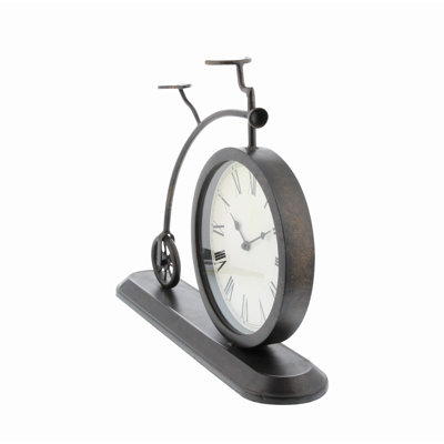 Horloge noire en métal