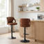 Ensemble de 2 tabourets de bar pivotants à hauteur réglable Ferriera, revêtus de similicuir, avec piètement en métal et repose-pieds. Style Mid-Century, idéal pour un îlot de cuisine, un bar, un pub, un café ou un bureau. Couleur : blanc.-1074784043