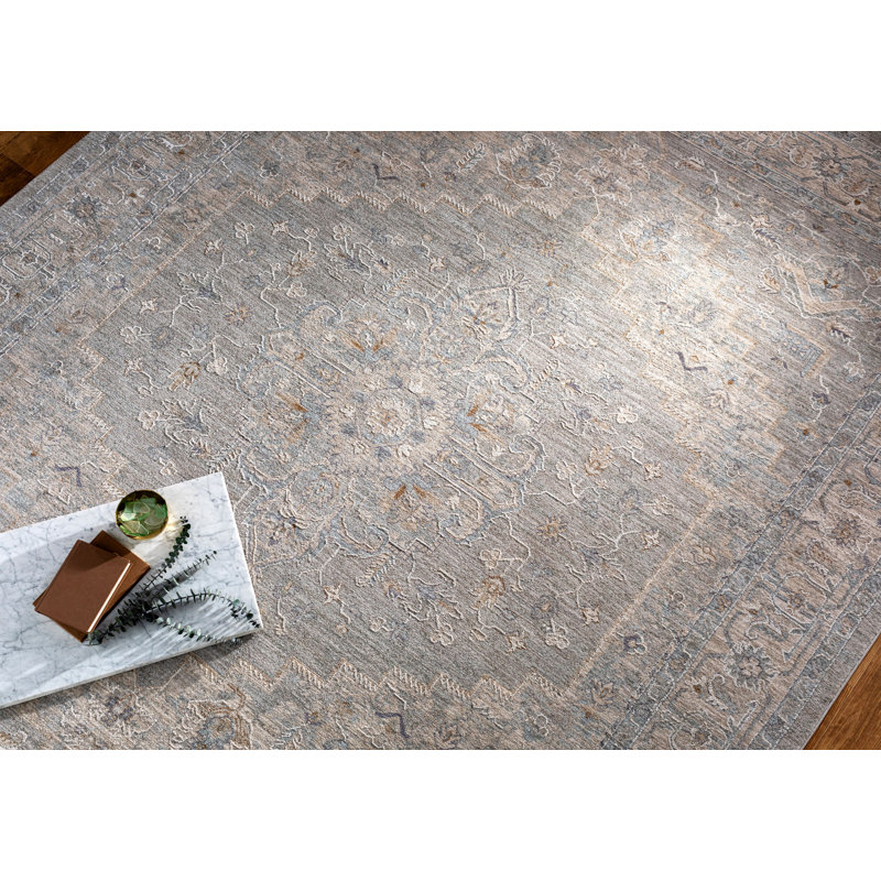 Vizcaino Oriental Indoor Rug, Rectangle 7'10" x 10'3"